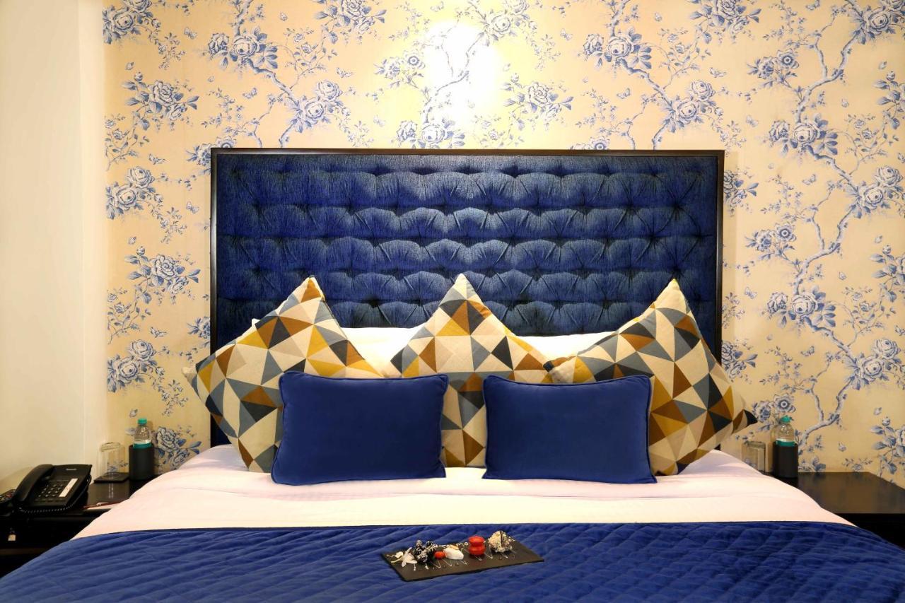 Mosaic Hotel, Нойда Екстер'єр фото