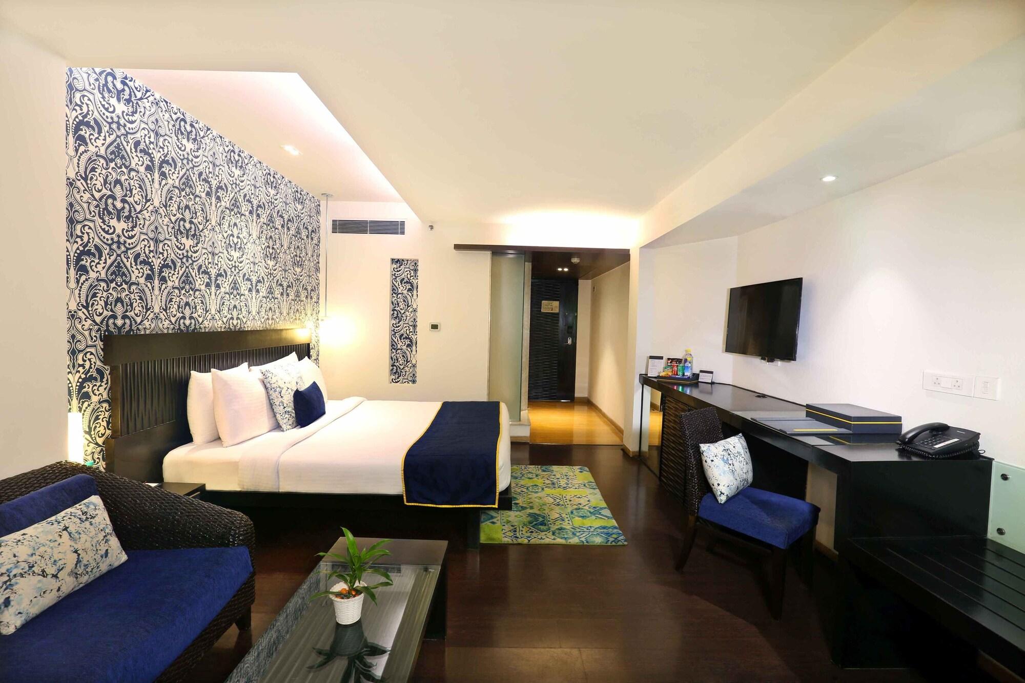 Mosaic Hotel, Нойда Екстер'єр фото