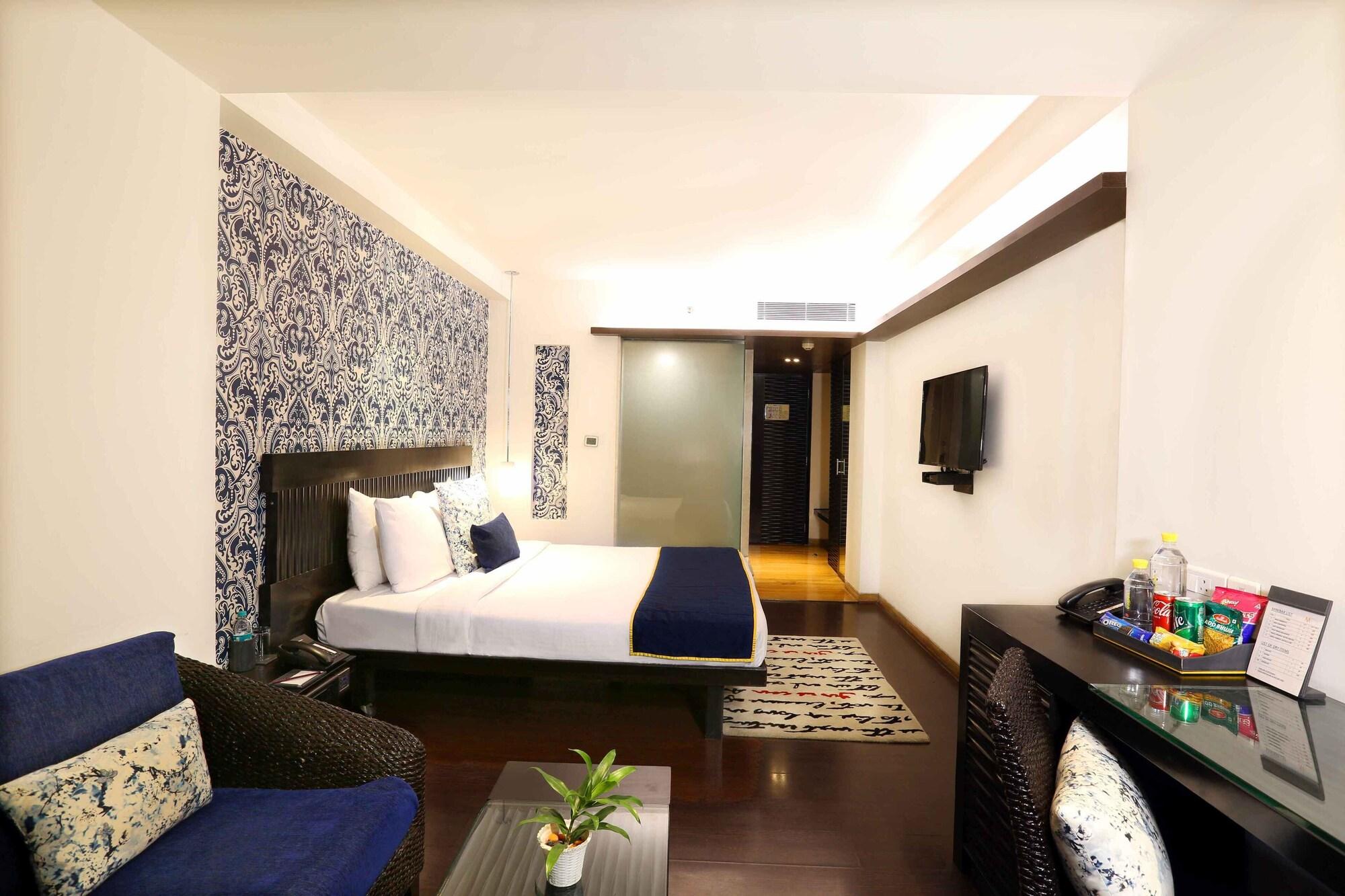 Mosaic Hotel, Нойда Екстер'єр фото