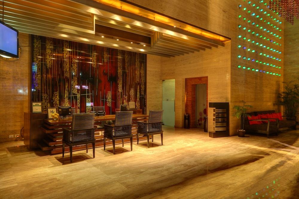 Mosaic Hotel, Нойда Екстер'єр фото
